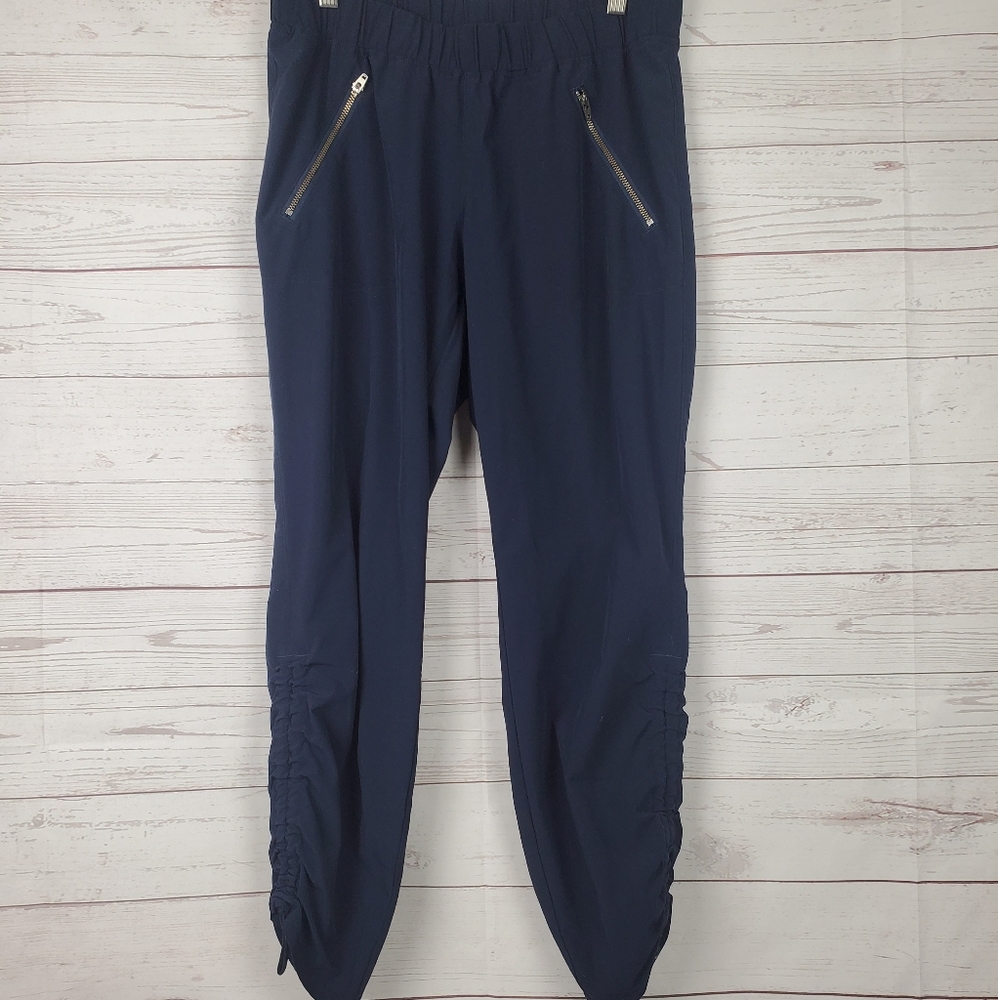 Athleta 6 Petite navy blue aspire ankle jogger
